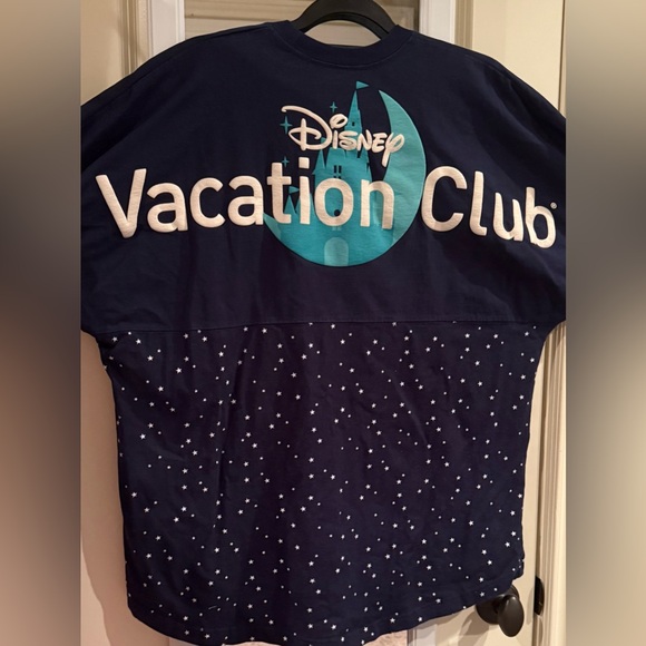 🌟 Disney Vacation Club Glow-in-the-Dark Spirit Jersey – Size XL 🌟 - Picture 4 of 4